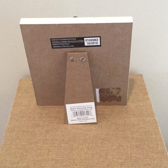 Wood Farmhouse style Picture Frame - Picture 4 of 8